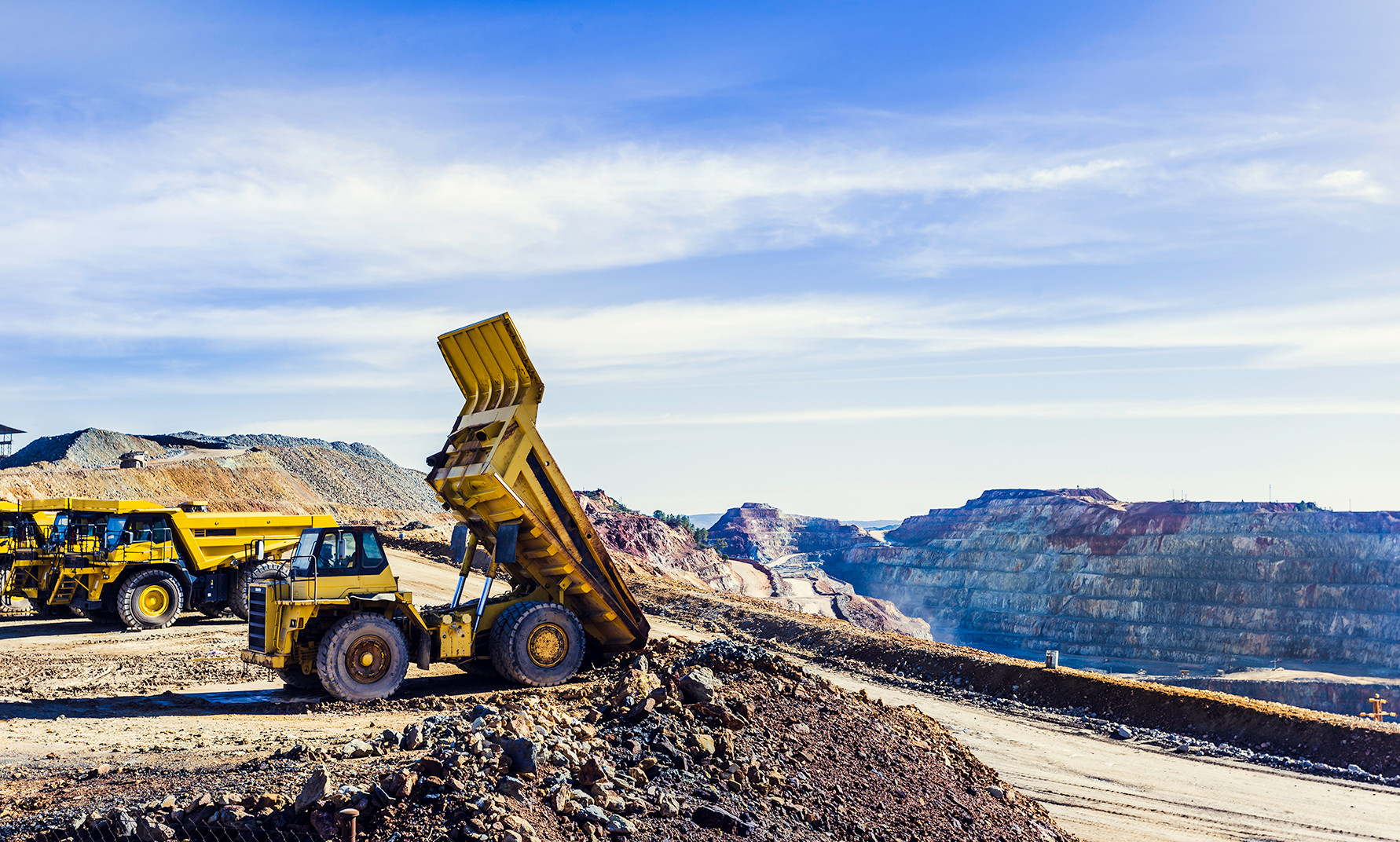 dumper truck tilting ore load open pit mine riotinto dumper truck tilting ore load open pit mine riotinto